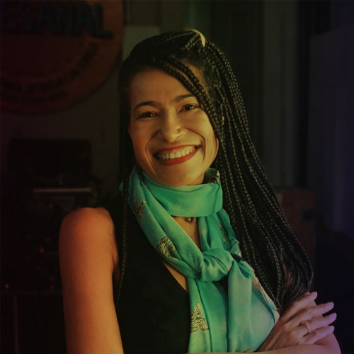 Márcia Maria Cruz, consultora diversifica, foto de perfil.